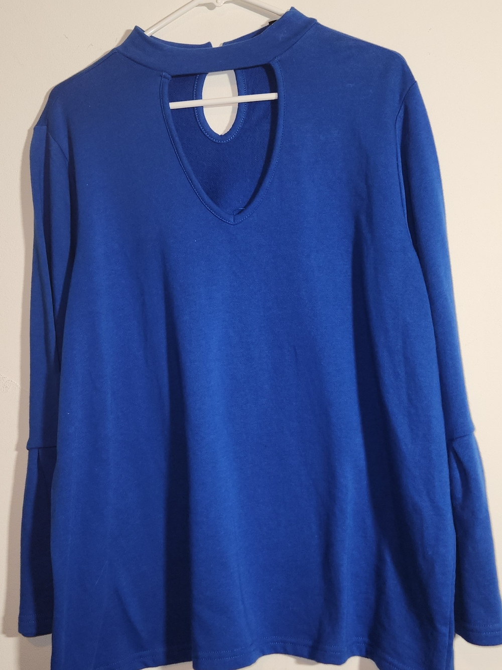 NWT Lane Bryant. Royal Blue Keyhole Neck Sweatshirt. 18/20